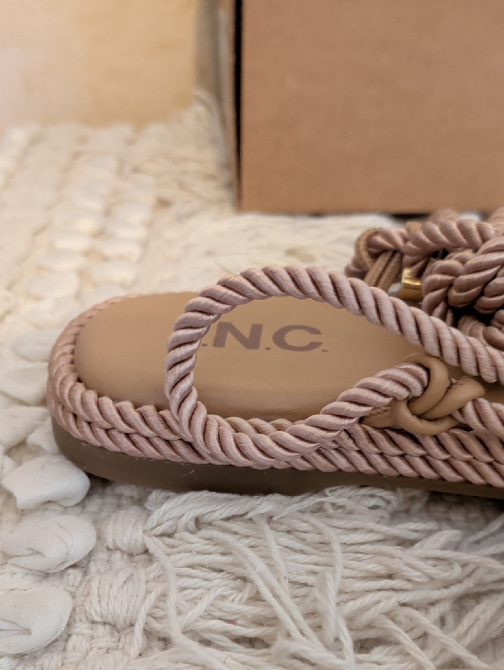 INC Shell & Rope Sandals 6 - Picture 4 of 7